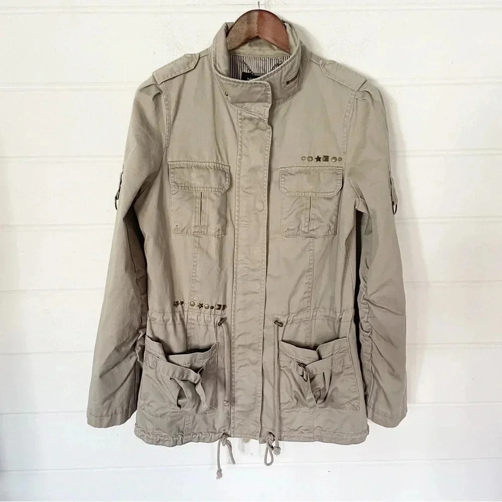 Black Rivet Women’s Military Style Adjustable Studded Utility Jacket in Khaki M